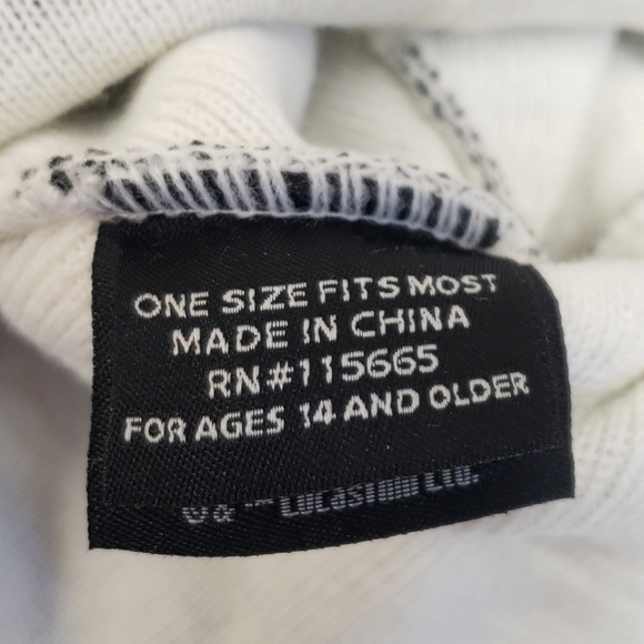 Star Wars Stormtrooper Beanie Bioworld Hat Disney - Picture 5 of 7